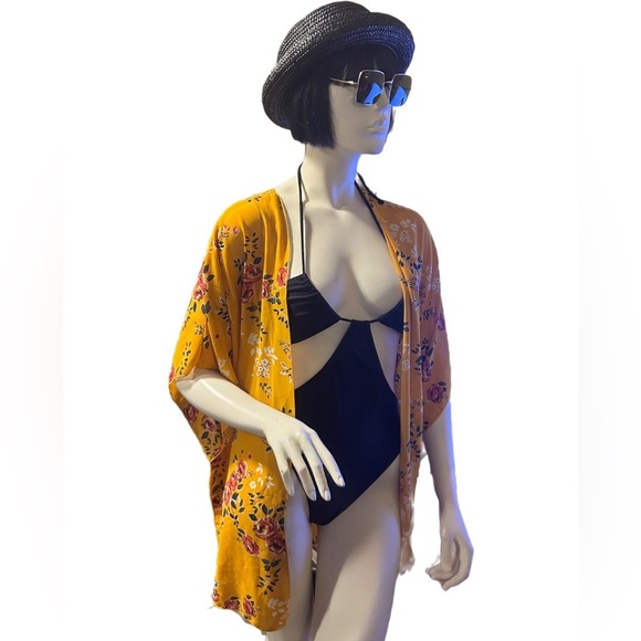 No Boundaries Golden Floral Kimono Beach Coverup Size M - Picture 1 of 4